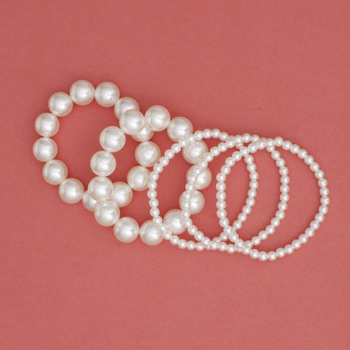 5 Pcs Cream Pearl Classic Coordinated Bracelet Set