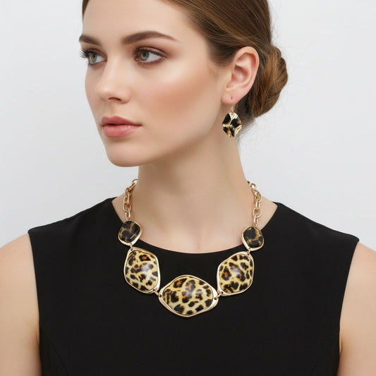 Collar Dimensional Bright Leopard Link Necklace