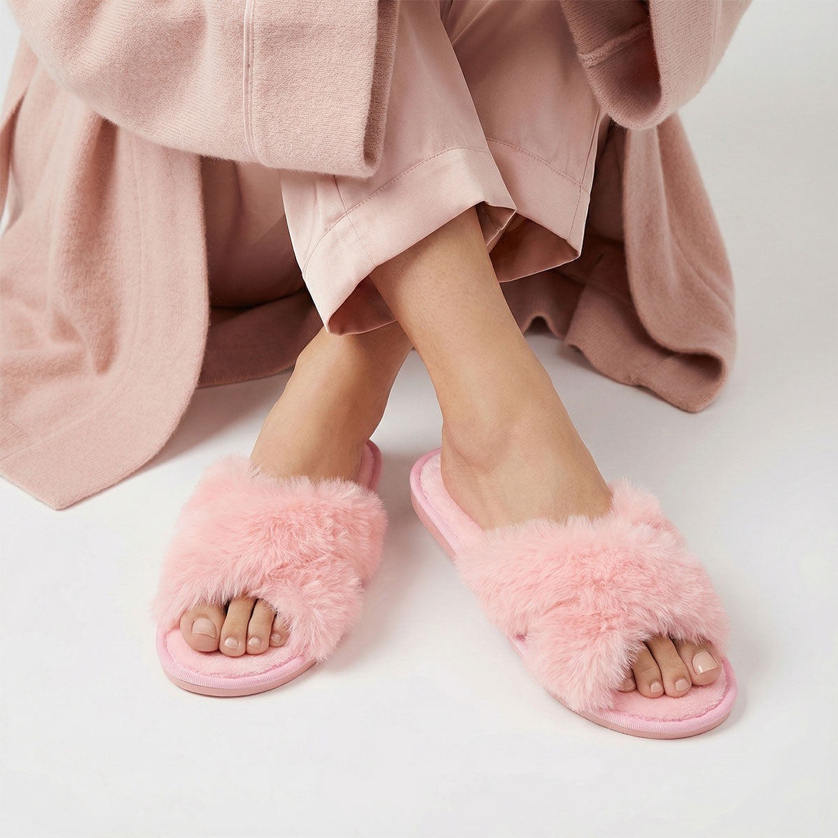 Size Medium Pink Fur Slippers