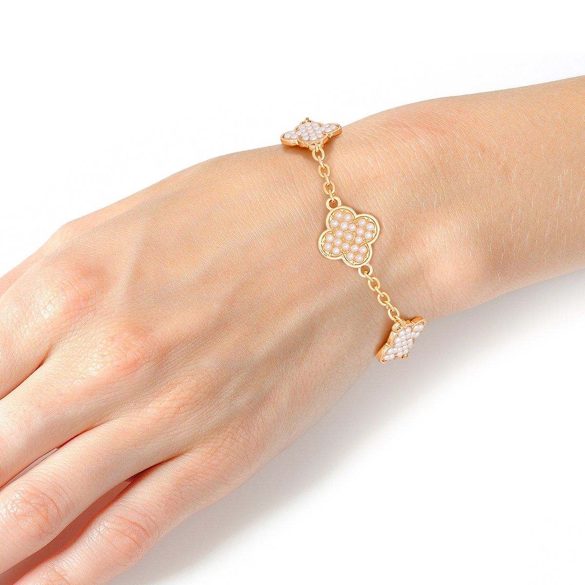 Chain Bracelet Cream Pearl Quatrefoil Clovers