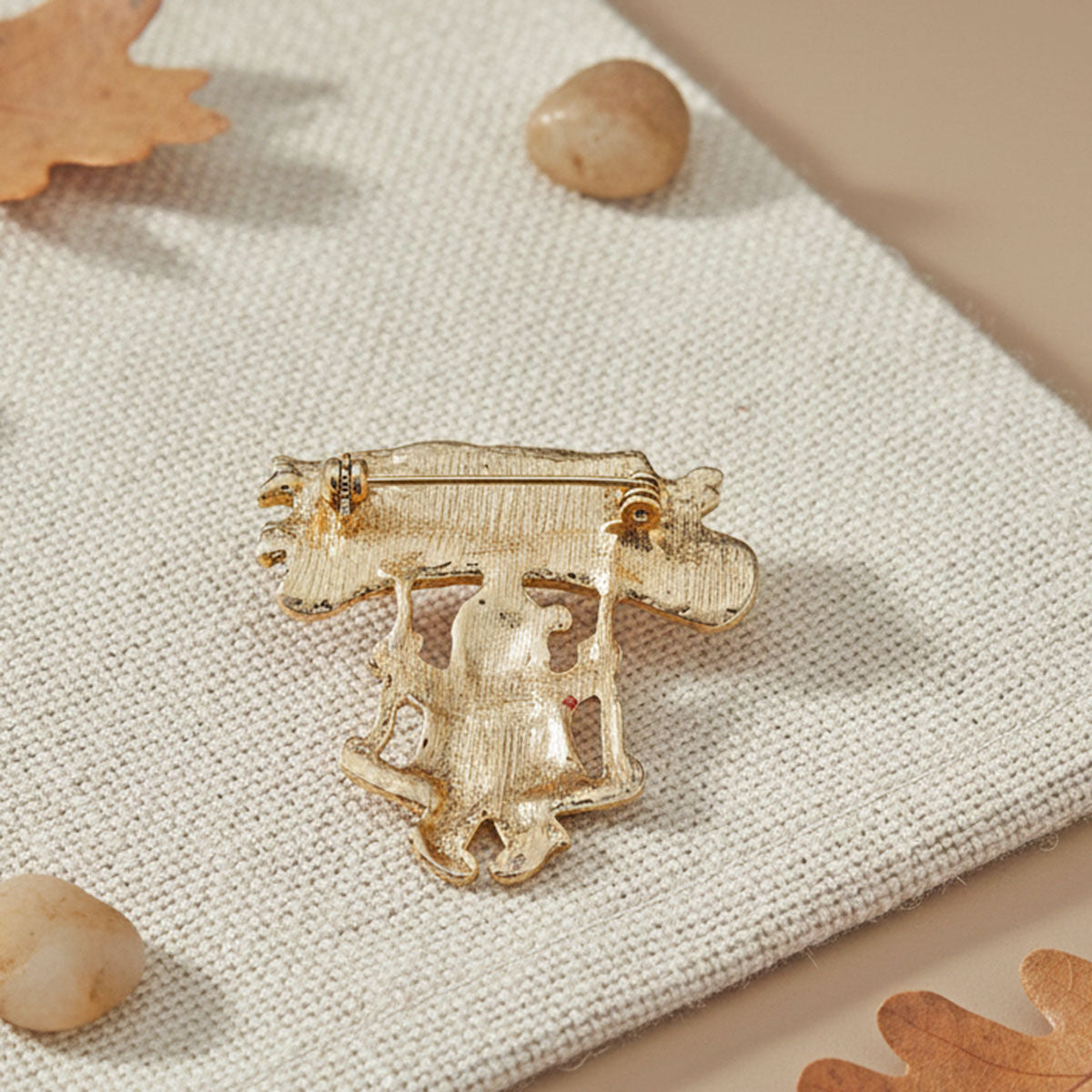 Brooch Merry Christmas Santa Swing Gold Pin