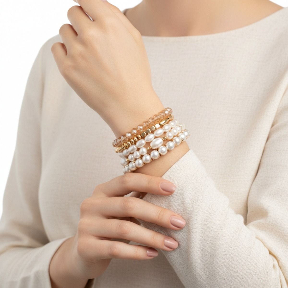 Cream Pearl and Glass Beads Bracelets