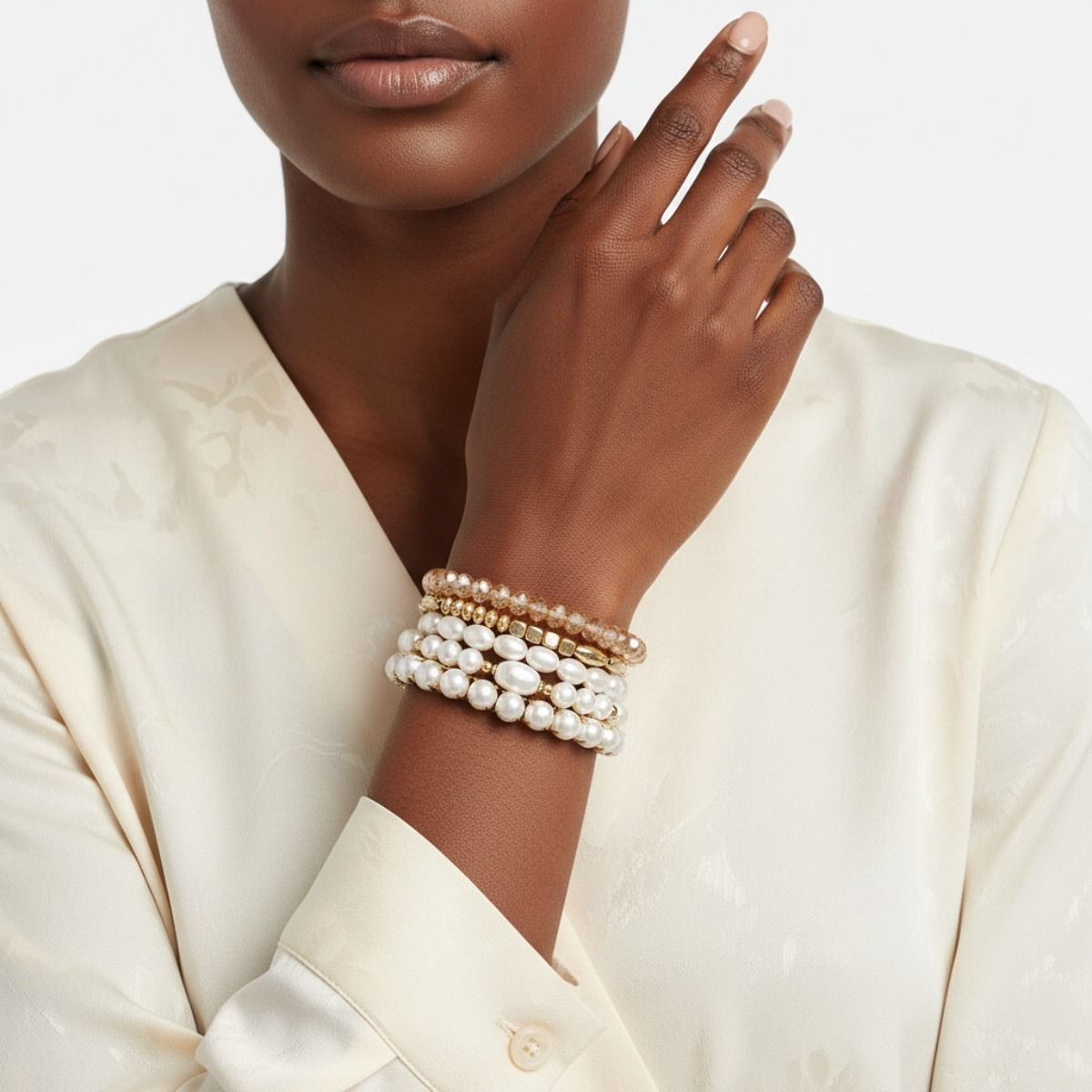 Cream Pearl and Glass Beads Bracelets